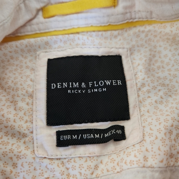 Men's medium button-up dress shirt - Picture 3 of 3